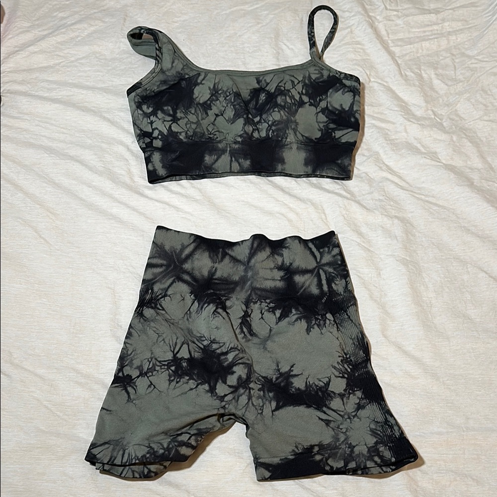 Amazon Women's Tie-Dye Bike Shorts Set - Black and Gray